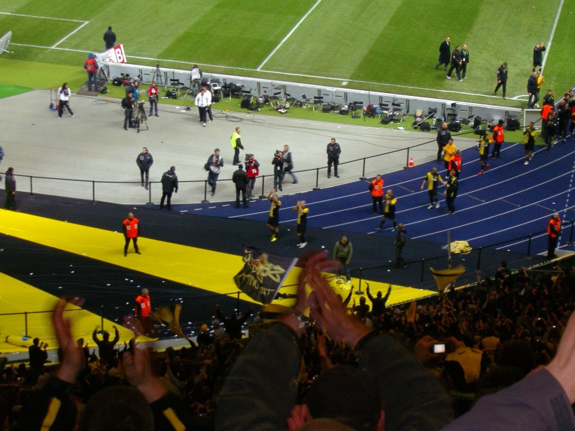 abseits/Feiern Mannschaft.jpg